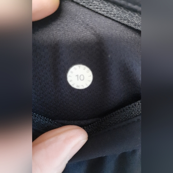 Dark blue Lululemon shorts - size 10 - Picture 4 of 6